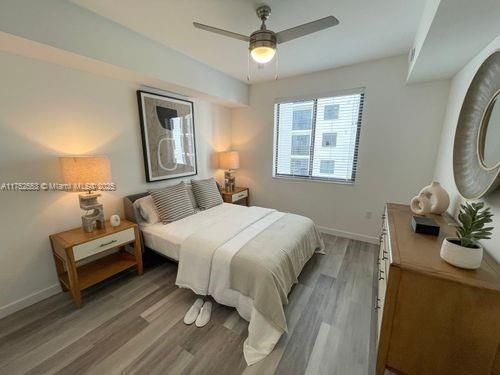 最近租的: $2,908 (2 贝兹, 2 浴室, 971 平方英尺)