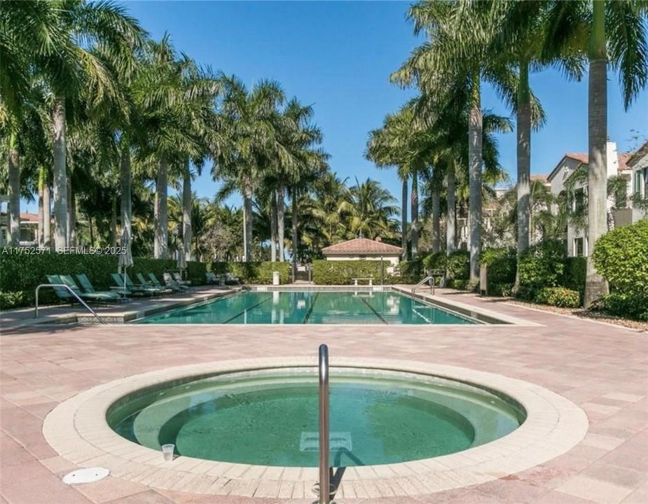 En Venta: $799,000 (4 camas, 3 baños, 2942 Pies cuadrados)