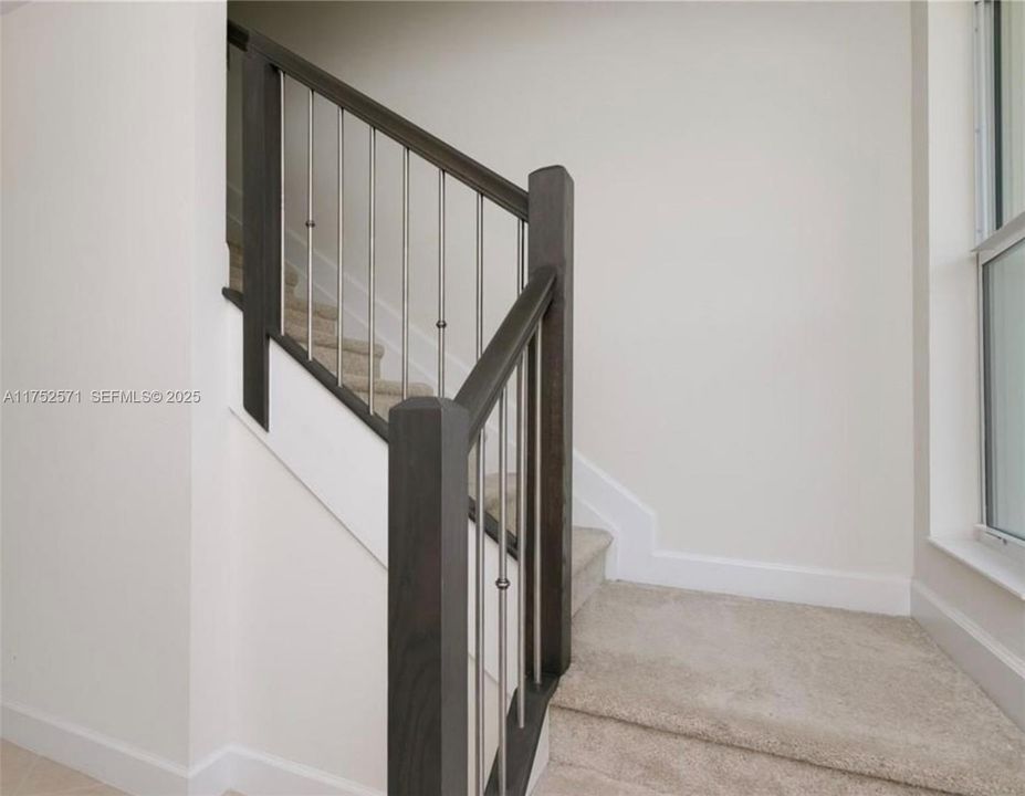 En Venta: $799,000 (4 camas, 3 baños, 2942 Pies cuadrados)