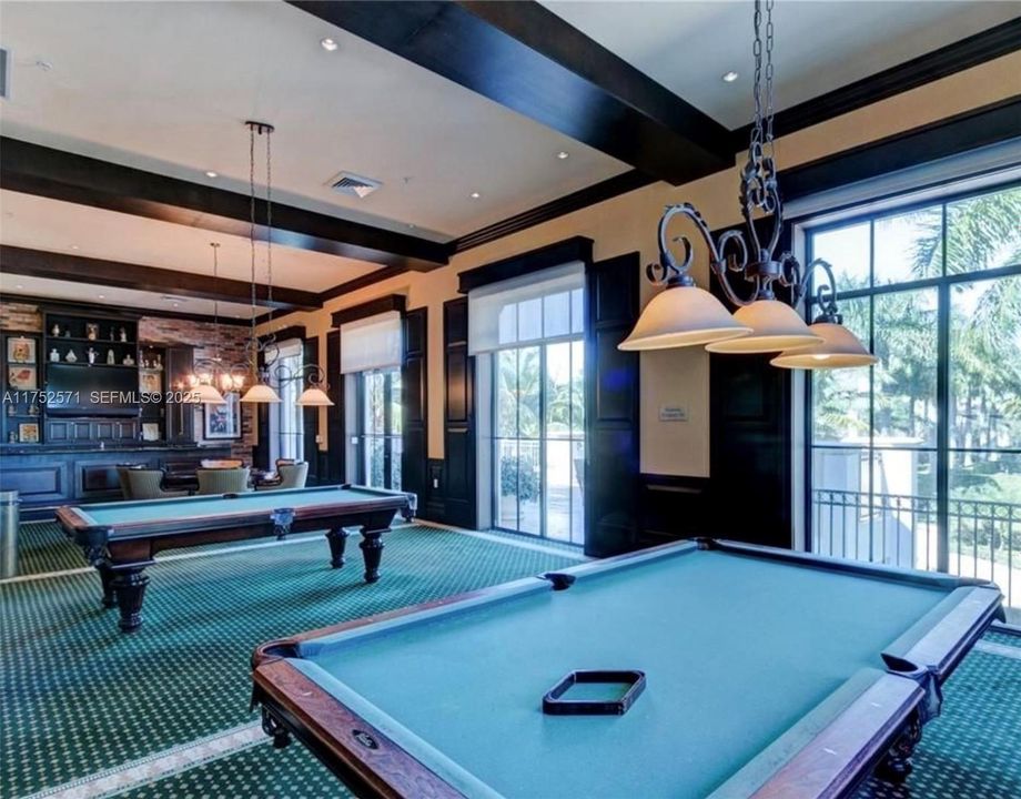 En Venta: $799,000 (4 camas, 3 baños, 2942 Pies cuadrados)