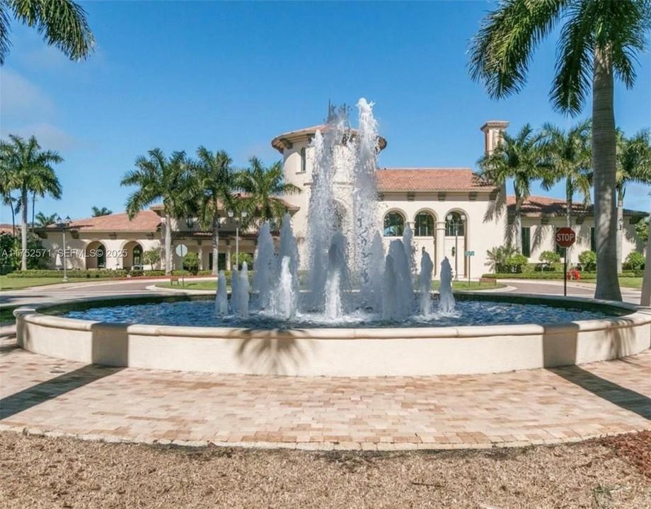 En Venta: $799,000 (4 camas, 3 baños, 2942 Pies cuadrados)