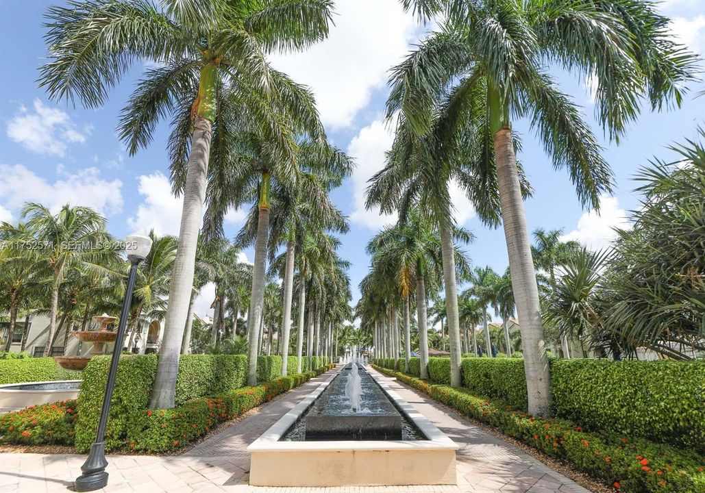 En Venta: $799,000 (4 camas, 3 baños, 2942 Pies cuadrados)