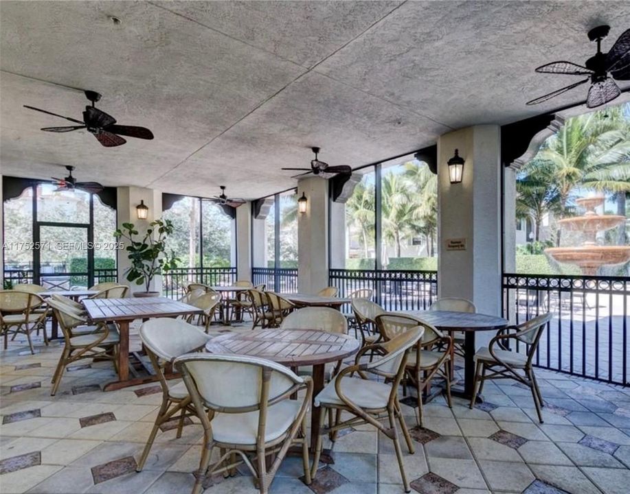 En Venta: $799,000 (4 camas, 3 baños, 2942 Pies cuadrados)