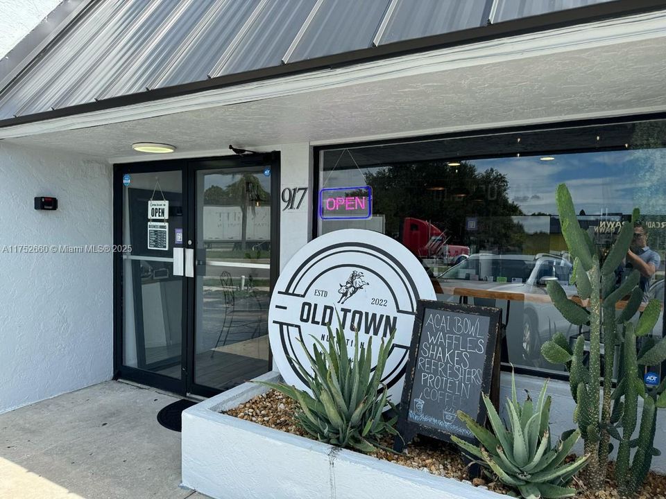 最近售出: $1,200,000 (0 贝兹, 0 浴室, 0 平方英尺)