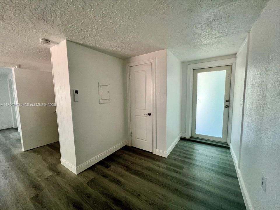 Recientemente alquilado: $2,300 (1 camas, 1 baños, 0 Pies cuadrados)