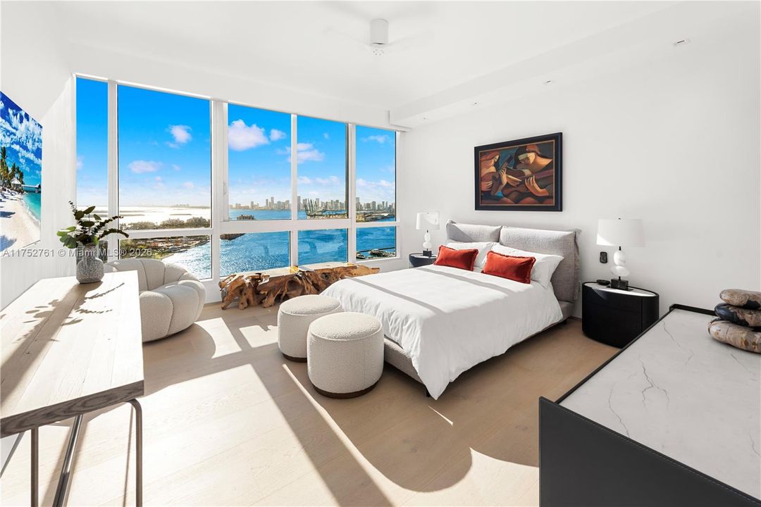 For Sale: $25,900,000 (3 beds, 3 baths, 4776 Square Feet)
