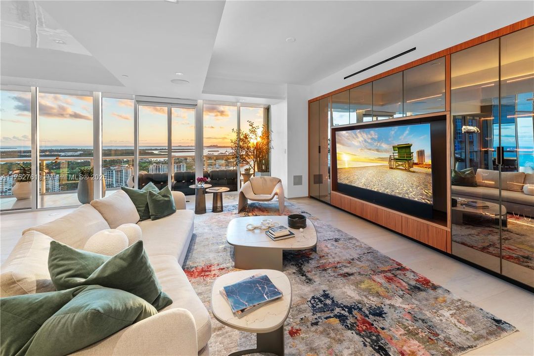 For Sale: $25,900,000 (3 beds, 3 baths, 4776 Square Feet)