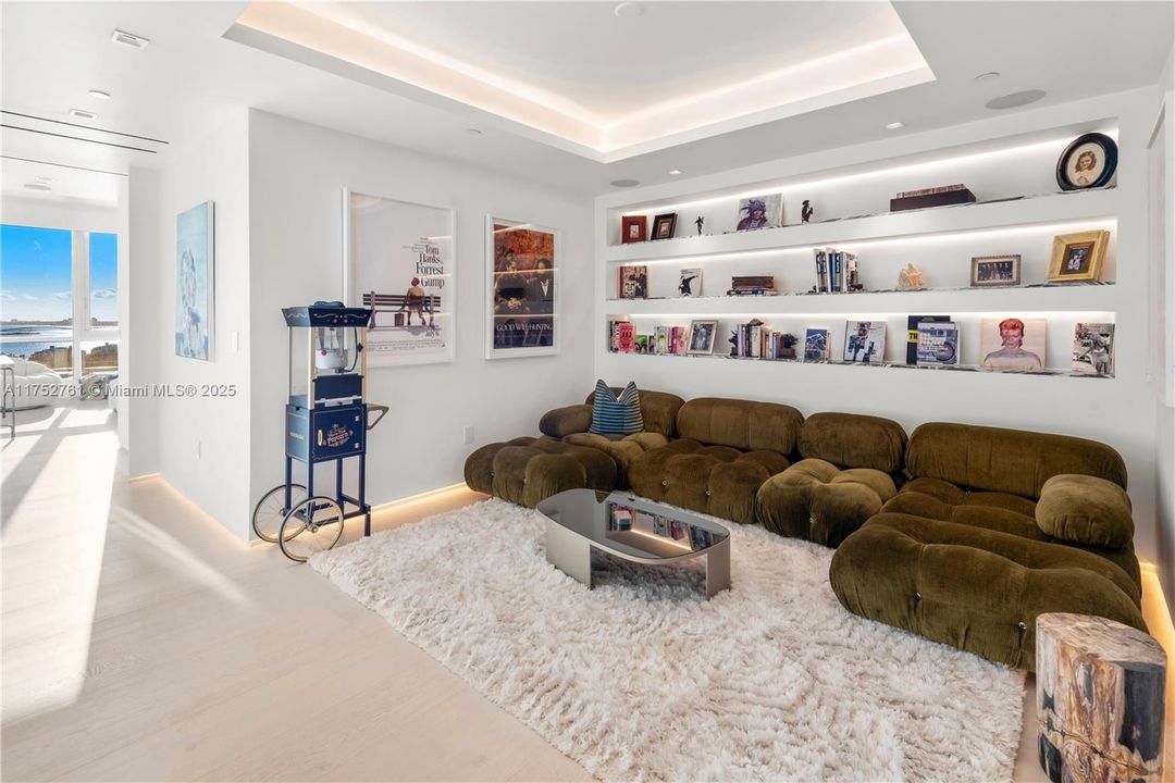 For Sale: $25,900,000 (3 beds, 3 baths, 4776 Square Feet)