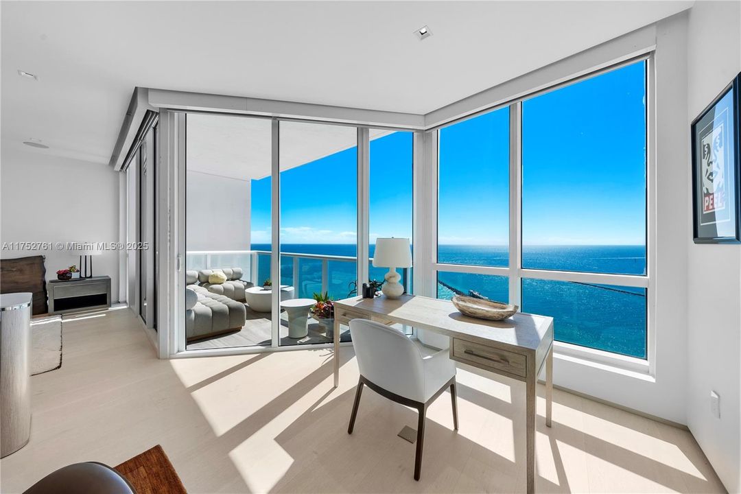 For Sale: $25,900,000 (3 beds, 3 baths, 4776 Square Feet)