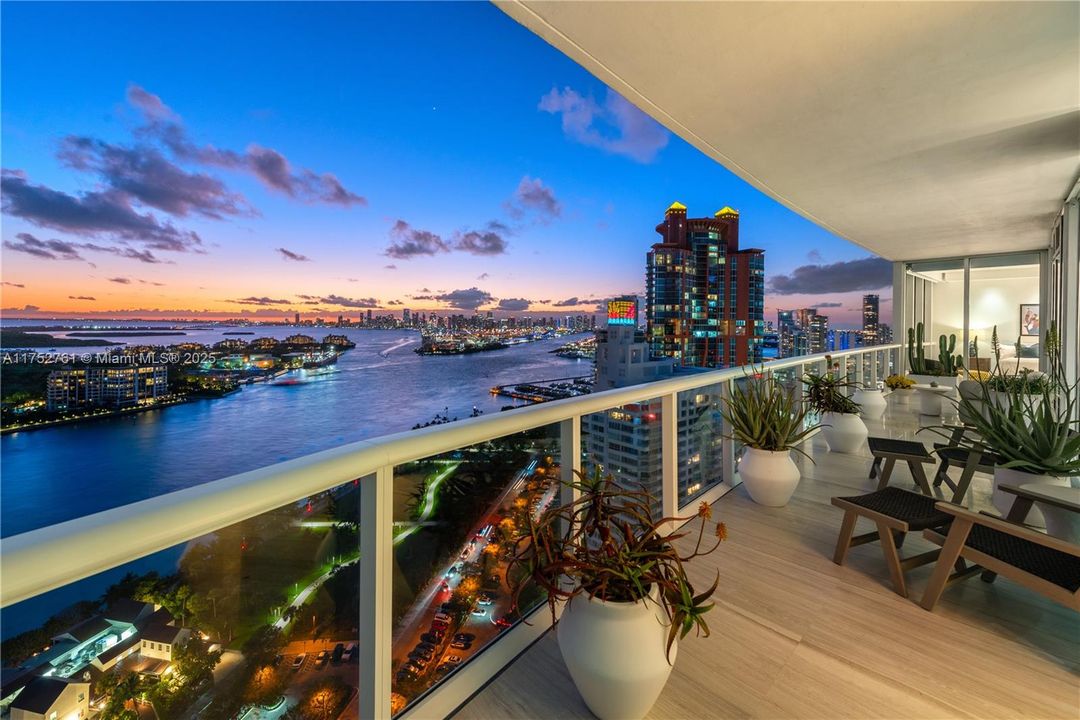 For Sale: $25,900,000 (3 beds, 3 baths, 4776 Square Feet)