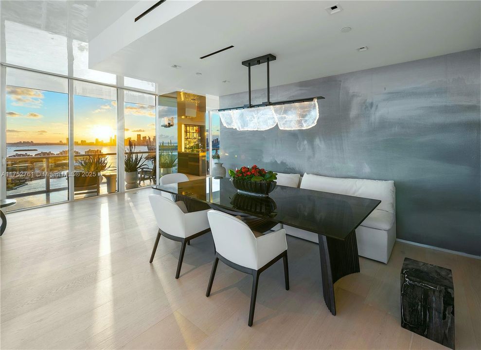 For Sale: $25,900,000 (3 beds, 3 baths, 4776 Square Feet)