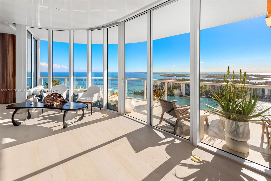 For Sale: $25,900,000 (3 beds, 3 baths, 4776 Square Feet)