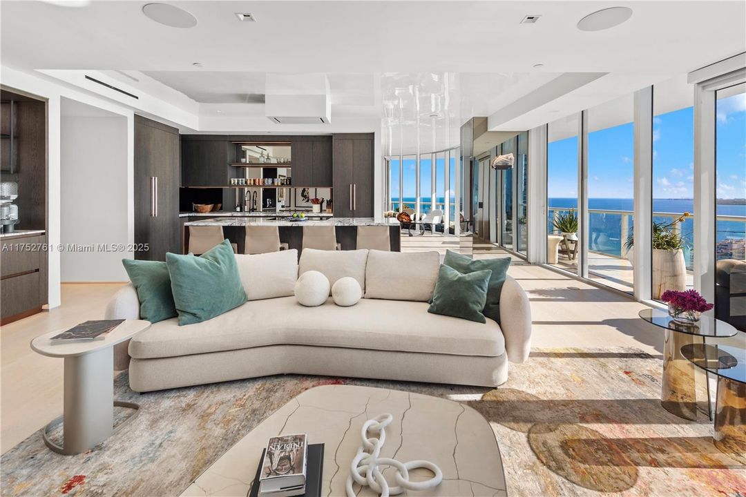 For Sale: $25,900,000 (3 beds, 3 baths, 4776 Square Feet)