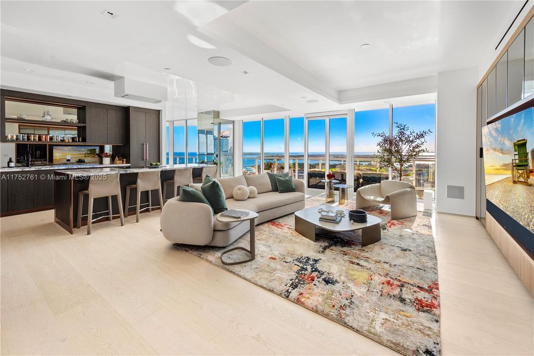 For Sale: $25,900,000 (3 beds, 3 baths, 4776 Square Feet)