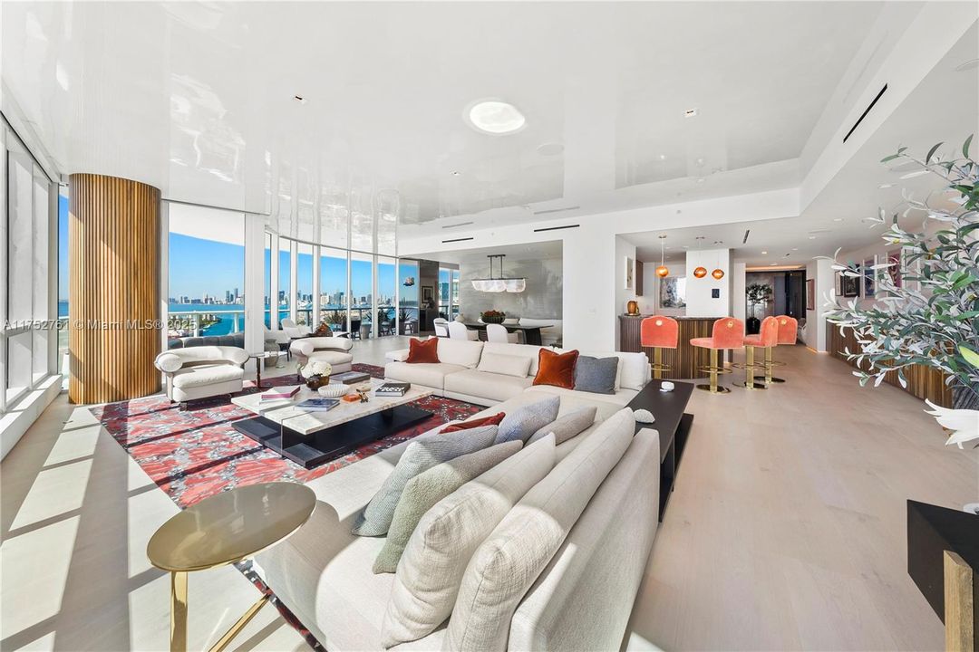 For Sale: $25,900,000 (3 beds, 3 baths, 4776 Square Feet)