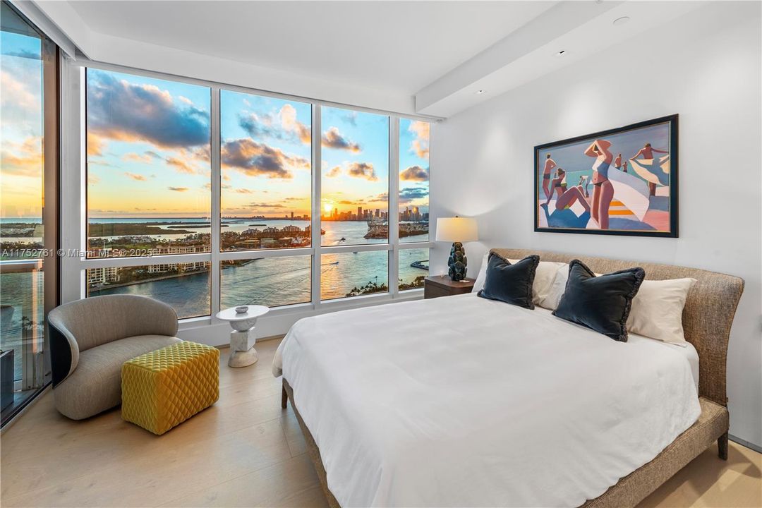 For Sale: $25,900,000 (3 beds, 3 baths, 4776 Square Feet)