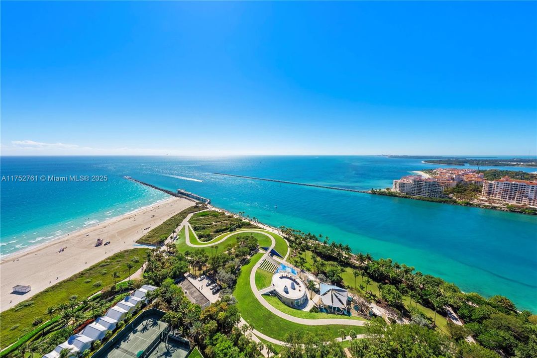 For Sale: $25,900,000 (3 beds, 3 baths, 4776 Square Feet)