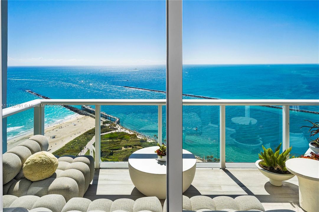 For Sale: $25,900,000 (3 beds, 3 baths, 4776 Square Feet)