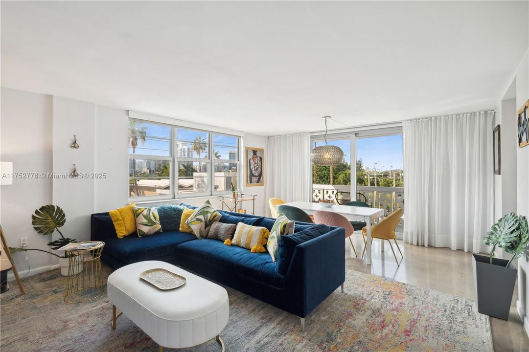 Recently Rented: $3,500 (2 beds, 2 baths, 1266 Square Feet)