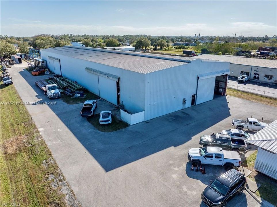 851 S Elm St, LaBelle, FL 33935