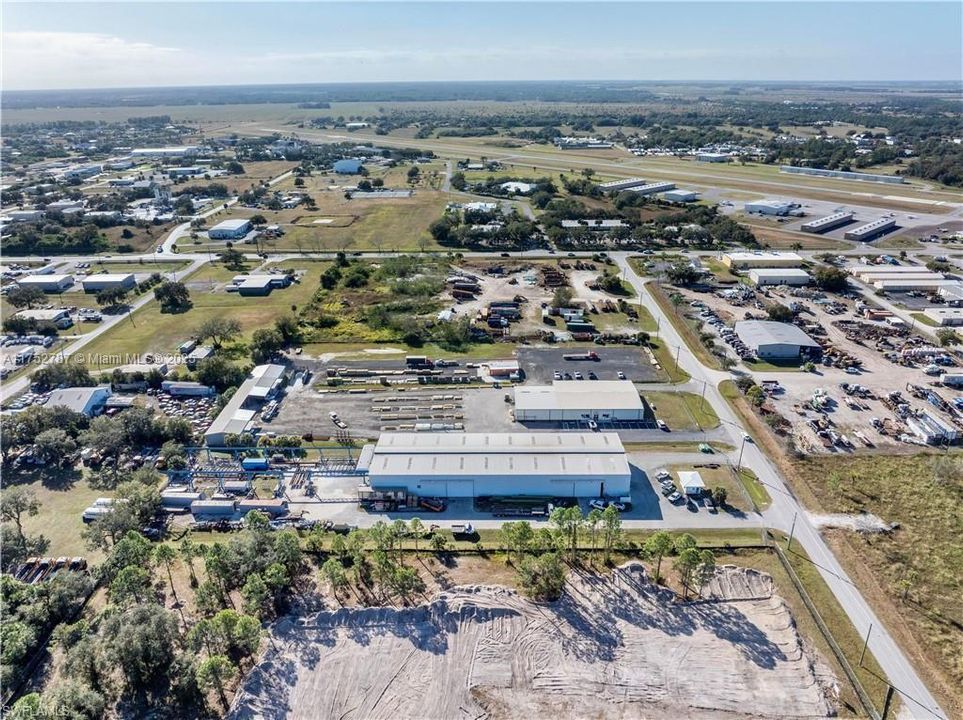 851 S Elm St, LaBelle, FL 33935