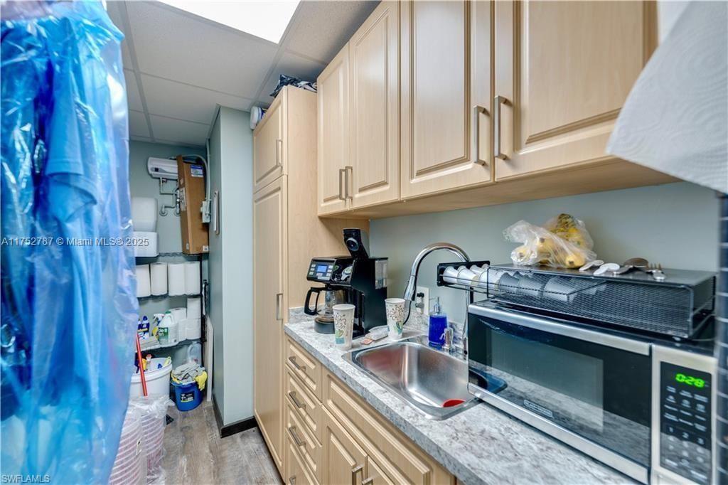 851 S Elm St, LaBelle, FL 33935