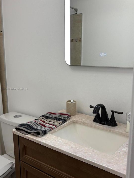 Recently Sold: $119,000 (1 beds, 1 baths, 570 Square Feet)