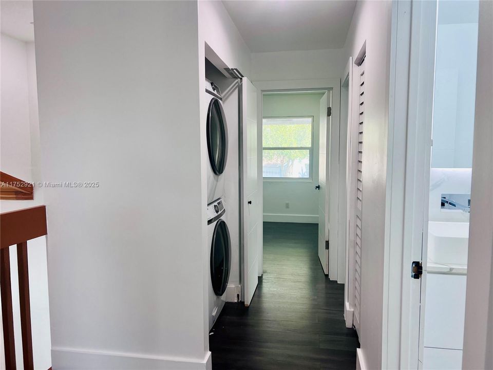 Recently Rented: $4,490 (4 beds, 3 baths, 2301 Square Feet)