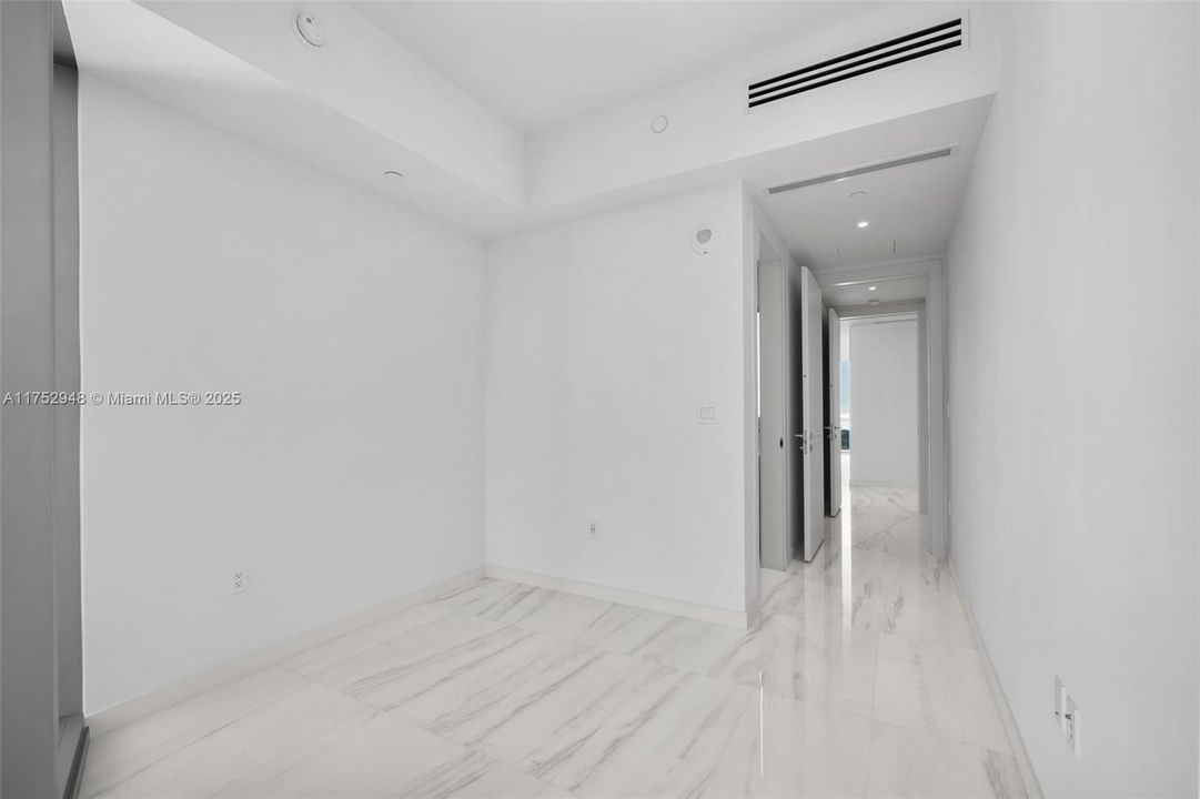 最近租的: $35,900 (4 贝兹, 4 浴室, 3657 平方英尺)