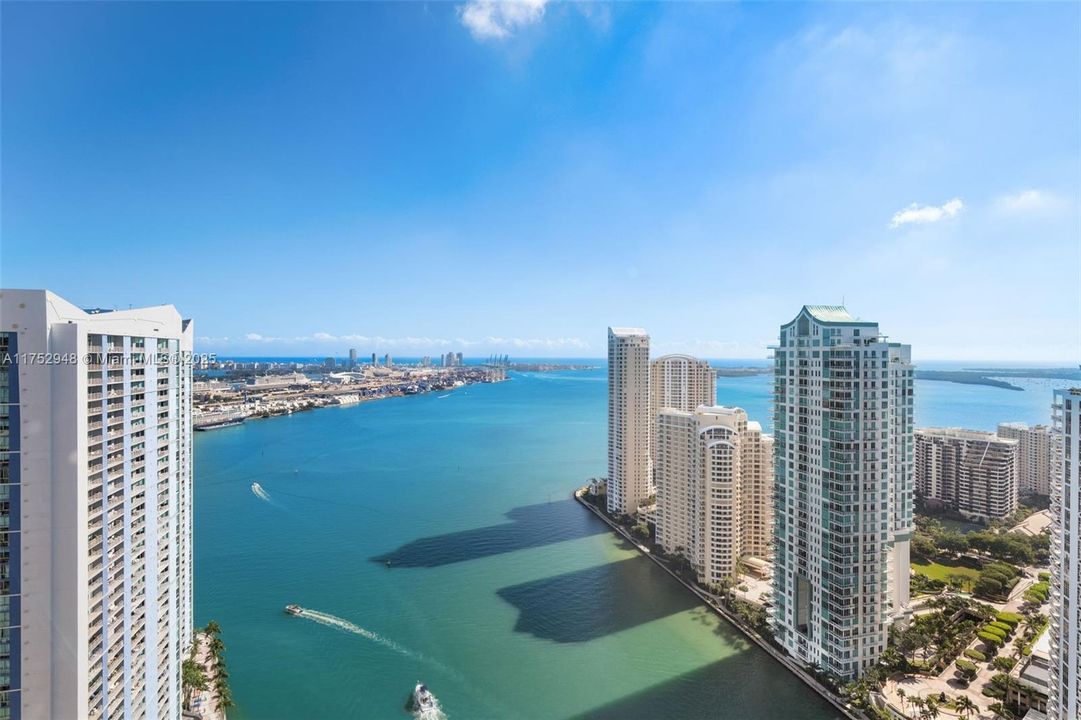 最近租的: $35,900 (4 贝兹, 4 浴室, 3657 平方英尺)