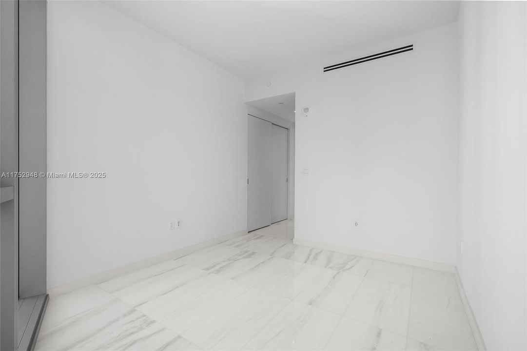 最近租的: $35,900 (4 贝兹, 4 浴室, 3657 平方英尺)