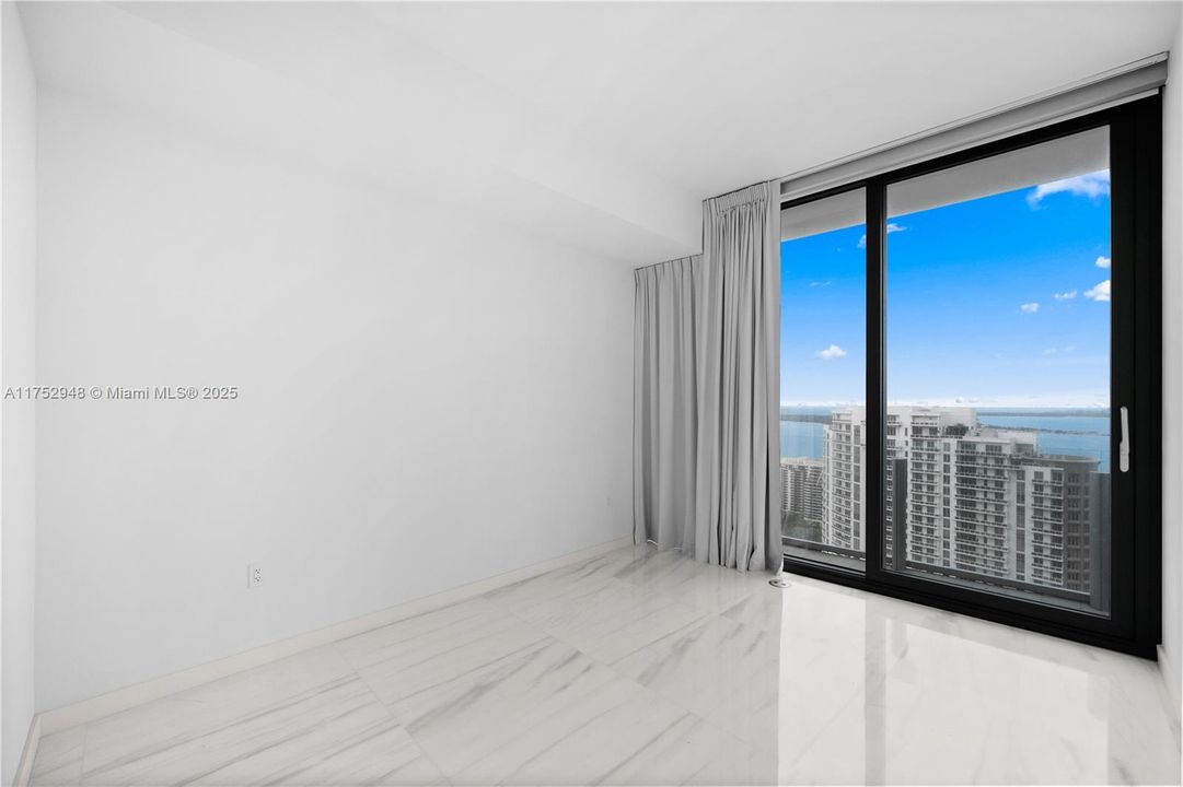 最近租的: $35,900 (4 贝兹, 4 浴室, 3657 平方英尺)