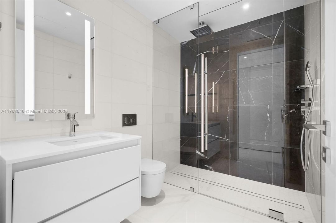 最近租的: $35,900 (4 贝兹, 4 浴室, 3657 平方英尺)