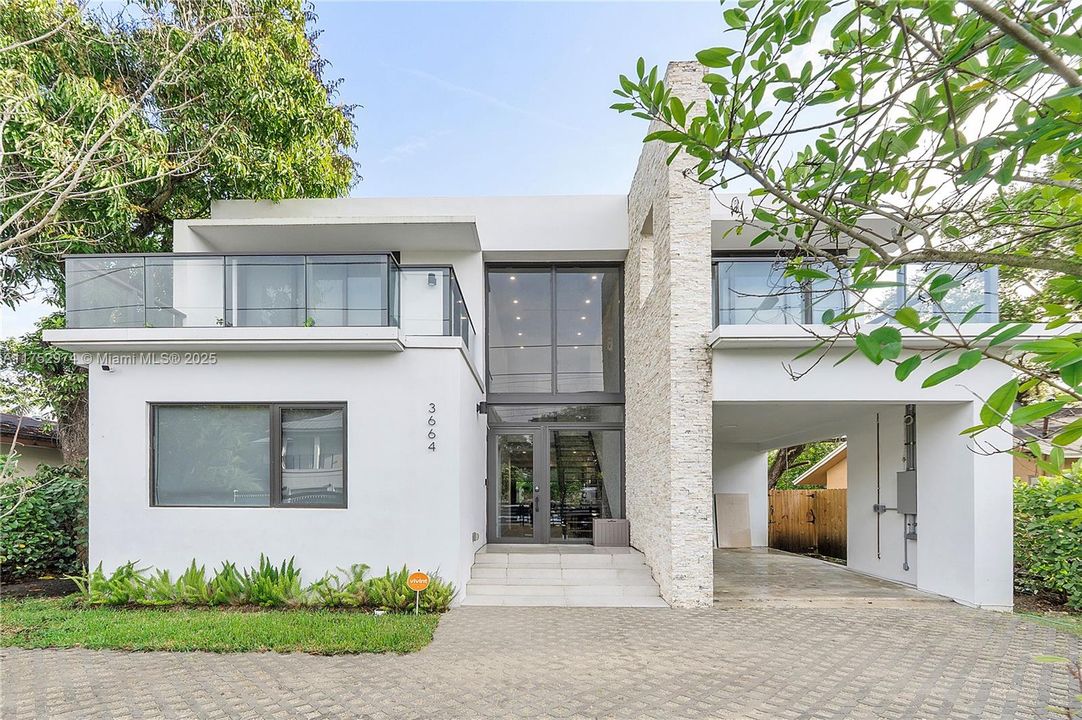 For Sale: $3,100,000 (5 beds, 5 baths, 2873 Square Feet)