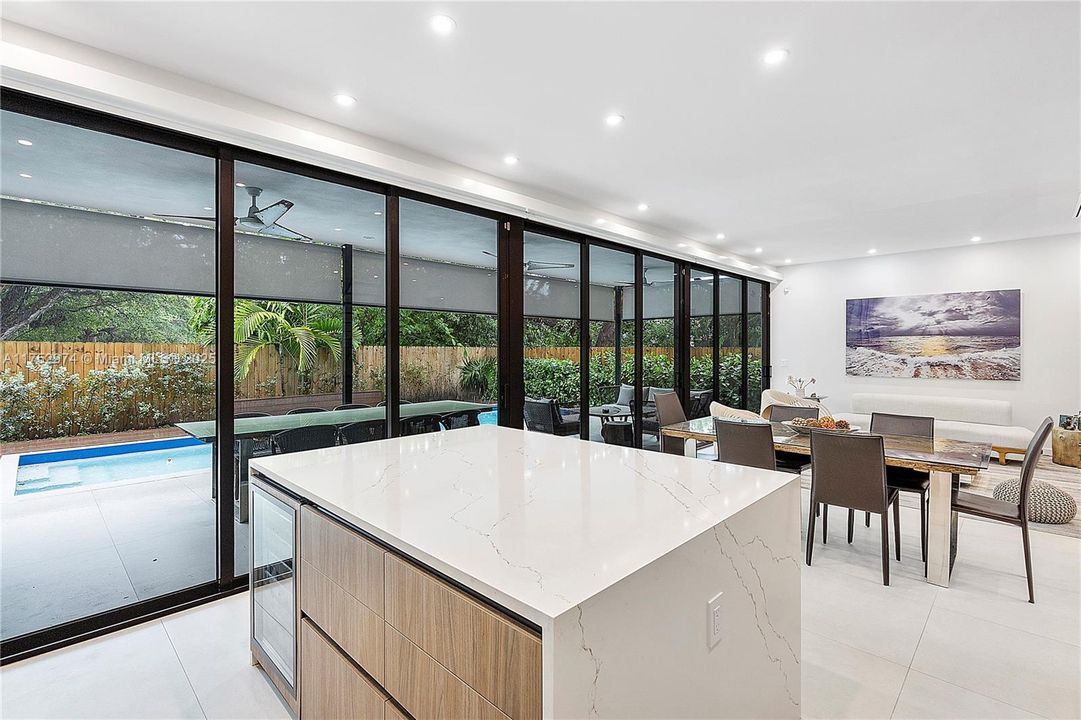 For Sale: $3,100,000 (5 beds, 5 baths, 2873 Square Feet)