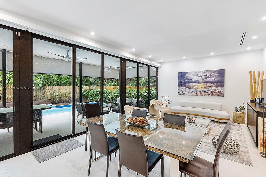 For Sale: $3,100,000 (5 beds, 5 baths, 2873 Square Feet)