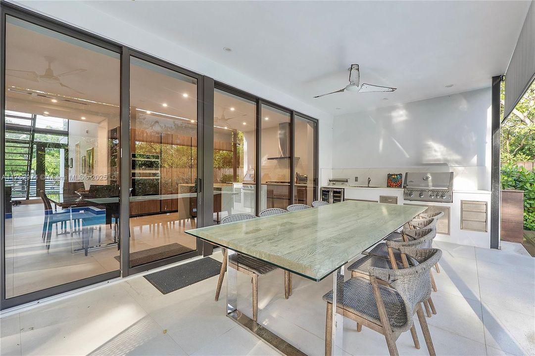 For Sale: $3,100,000 (5 beds, 5 baths, 2873 Square Feet)