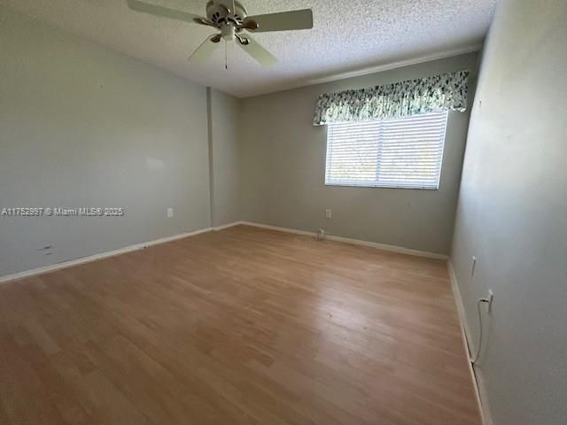 最近售出: $128,000 (2 贝兹, 2 浴室, 1153 平方英尺)