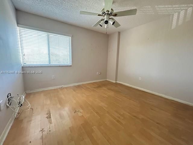 最近售出: $128,000 (2 贝兹, 2 浴室, 1153 平方英尺)