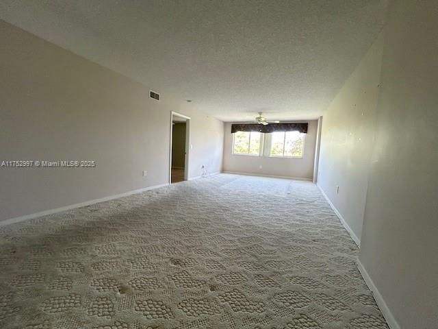 最近售出: $128,000 (2 贝兹, 2 浴室, 1153 平方英尺)