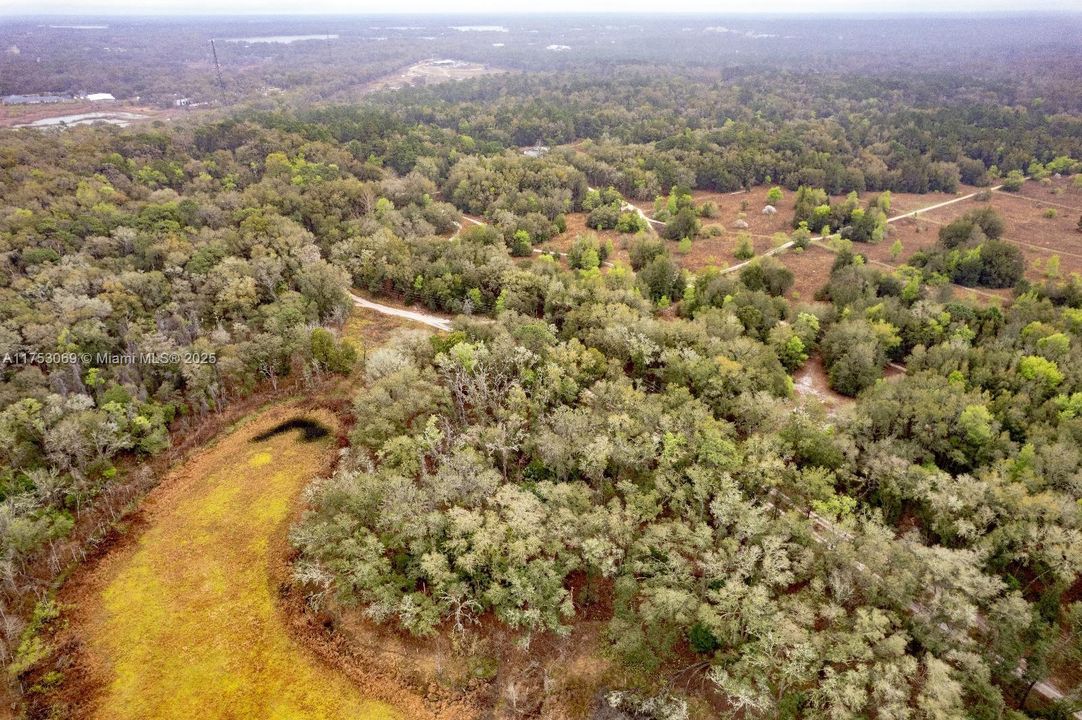 最近售出: $15,500 (0.41 acres)