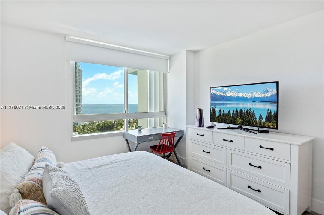 Recently Rented: $7,999 (2 beds, 2 baths, 1169 Square Feet)