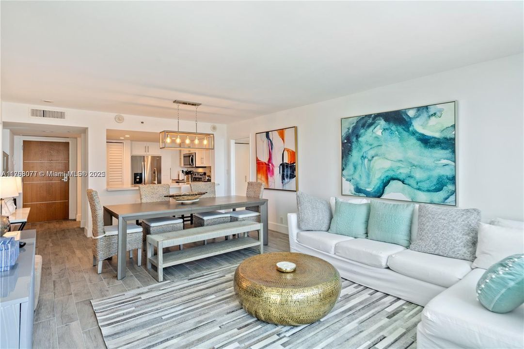 Recently Rented: $7,999 (2 beds, 2 baths, 1169 Square Feet)