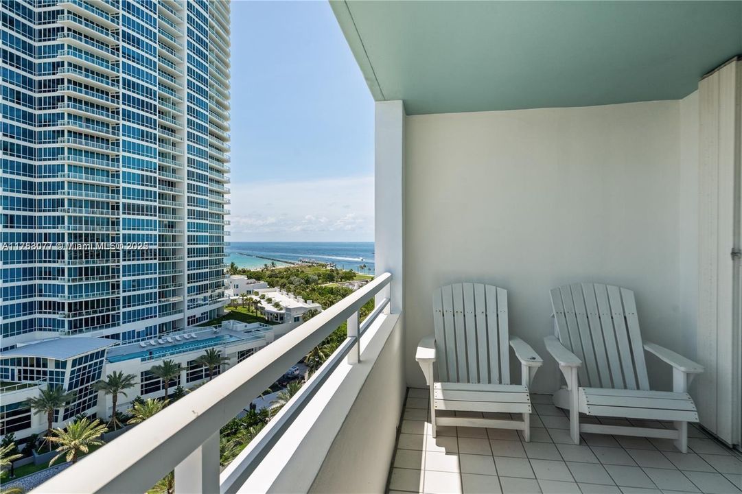 Recently Rented: $7,999 (2 beds, 2 baths, 1169 Square Feet)