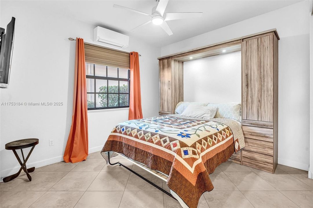 Недавно продано: $1,699,000 (5 спален, 4 ванн, 3510 Квадратных фут)