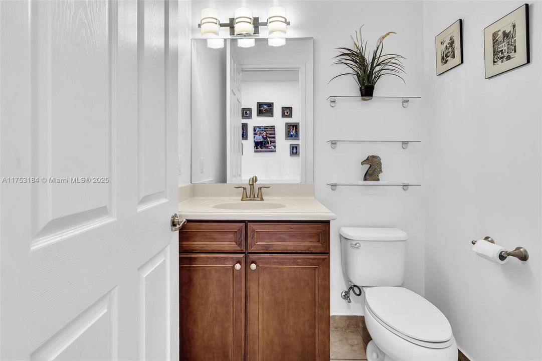 Недавно продано: $1,699,000 (5 спален, 4 ванн, 3510 Квадратных фут)