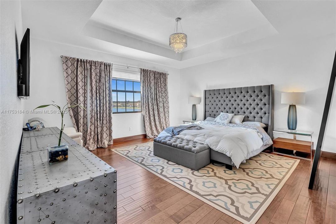 Недавно продано: $1,699,000 (5 спален, 4 ванн, 3510 Квадратных фут)