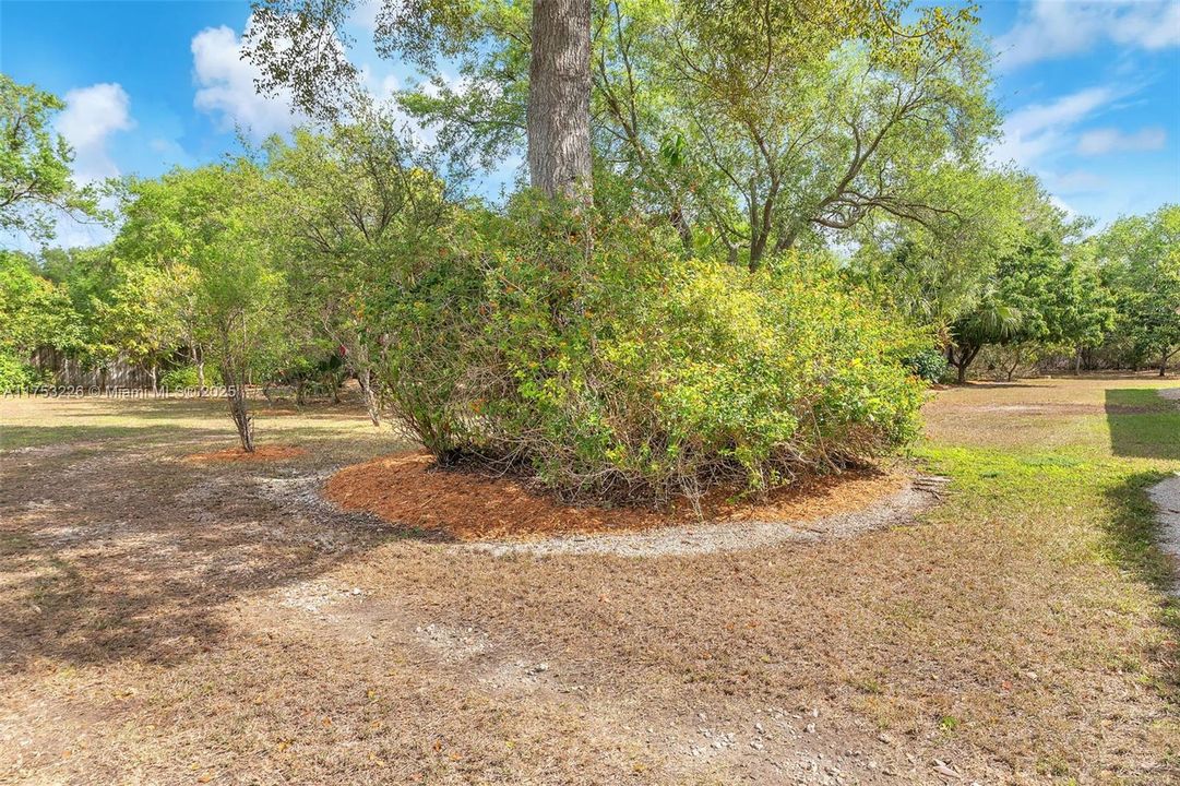 Recently Sold: $999,999 (4 beds, 3 baths, 3094 Square Feet)