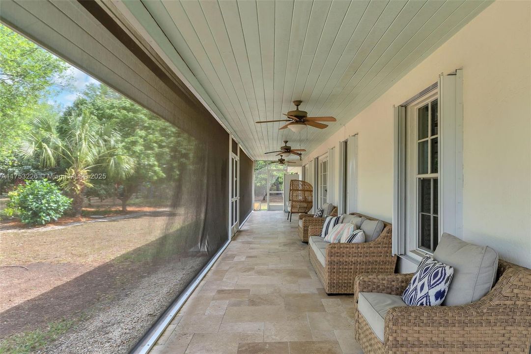 Recently Sold: $999,999 (4 beds, 3 baths, 3094 Square Feet)