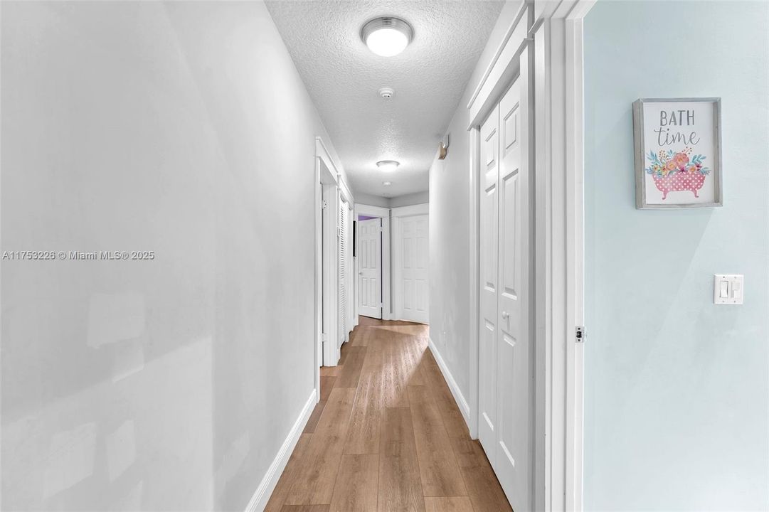 Recently Sold: $999,999 (4 beds, 3 baths, 3094 Square Feet)